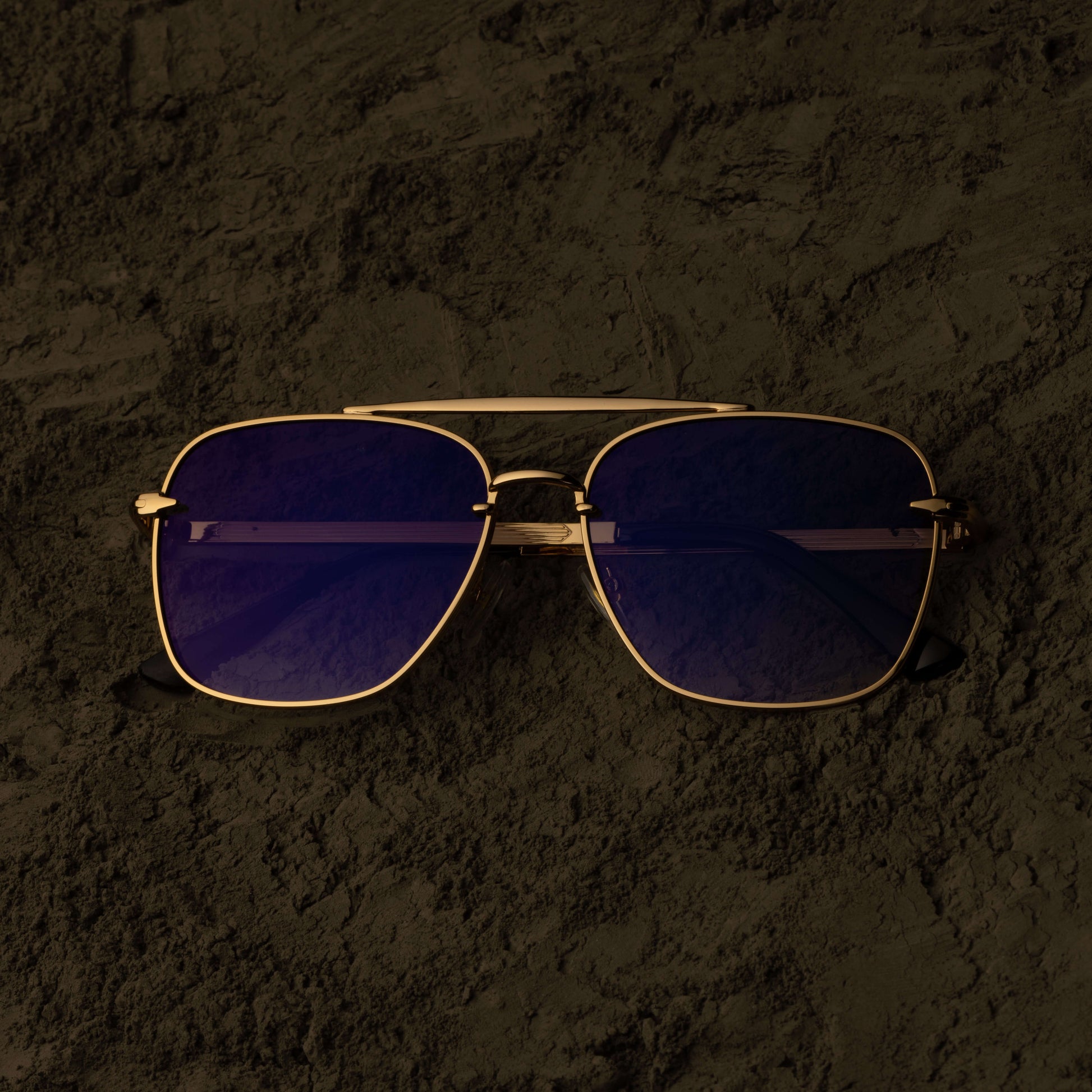 MRX - 18K Gold plated•18K gold-plated frame•18K gold-plated temples • Frame suitable for prescription lenses• 100% UV protection • Fitting: Adjustable nosepadsDhs. 995.00